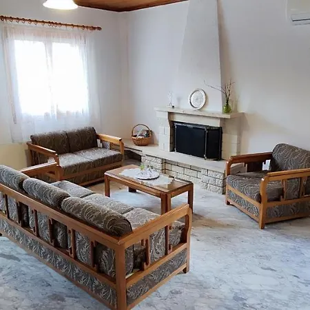 Theofania's Marble House Meteora Кастракион