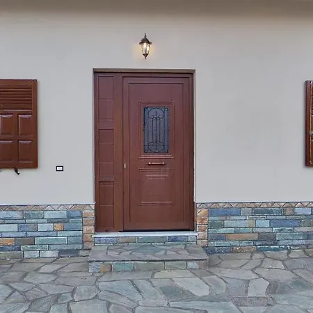 Theofania's Marble House Meteora